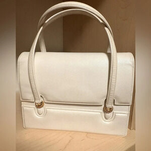 Gucci RARE EUC vintage white leather bag w/gold hardware, shield zipper. UNICORN